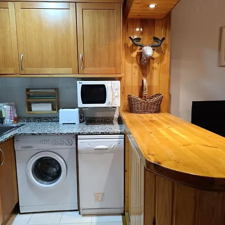 Inmocyma Cerler- Aigualluts-pirineo En Familia דירה